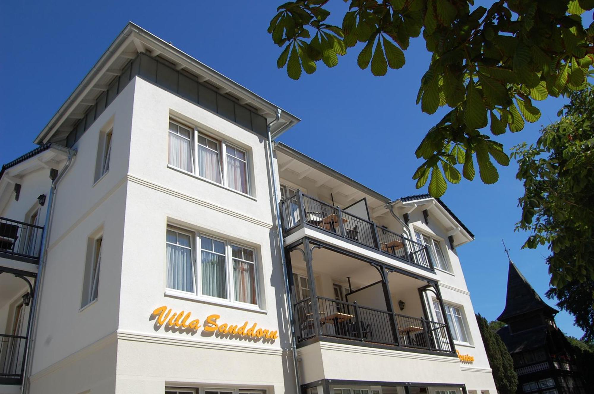 Pension Sanddorn Mit Cafe Carlssons บินซ์ ภายนอก รูปภาพ