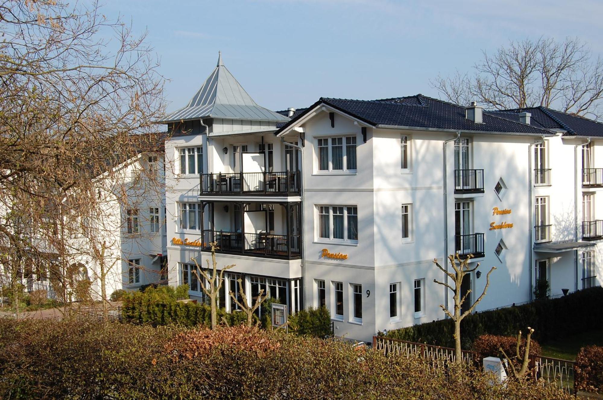Pension Sanddorn Mit Cafe Carlssons บินซ์ ภายนอก รูปภาพ